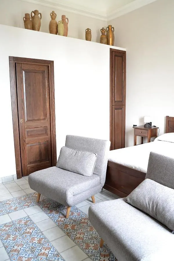לינה וארוחת בוקר שאקה Bnb Agora Panoramic Rooms