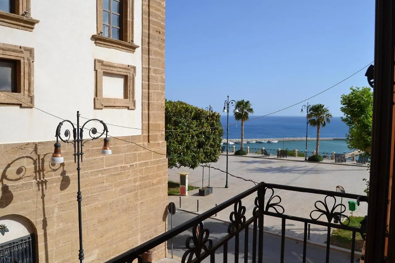 לינה וארוחת בוקר שאקה Bnb Agora Panoramic Rooms