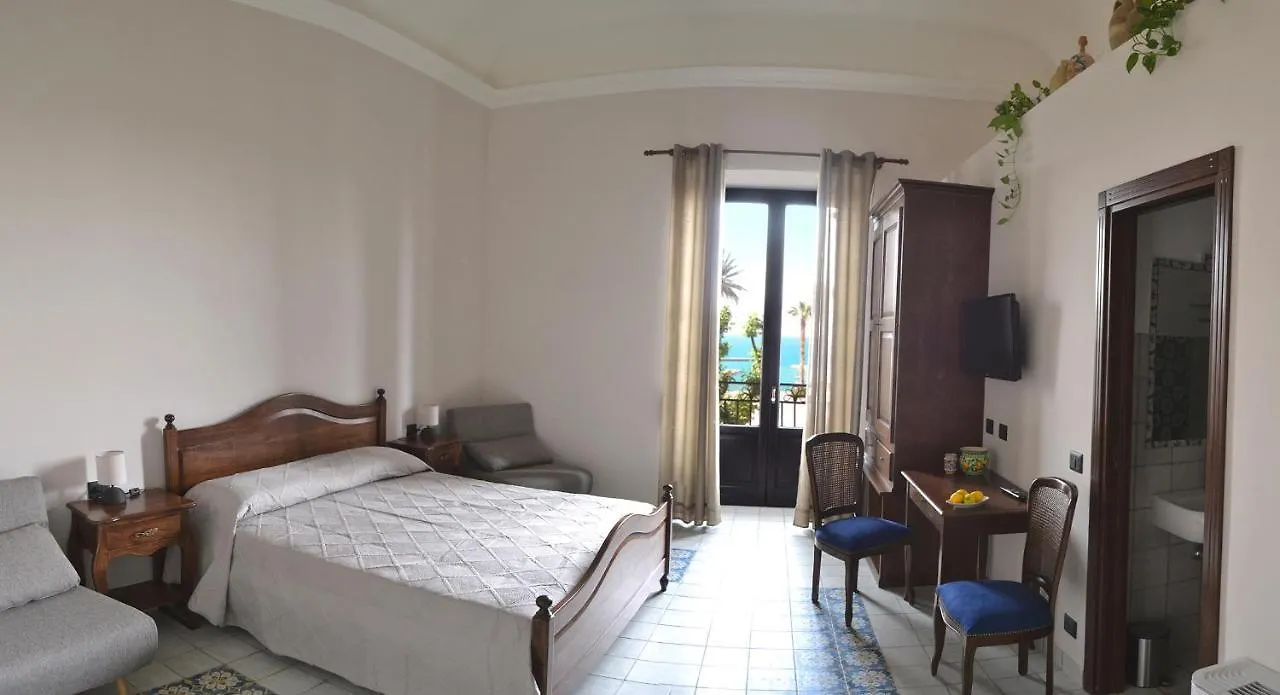 לינה וארוחת בוקר שאקה Bnb Agora Panoramic Rooms