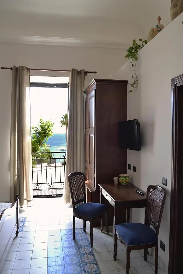 Agorà Panoramic Rooms Sciacca Couette-café